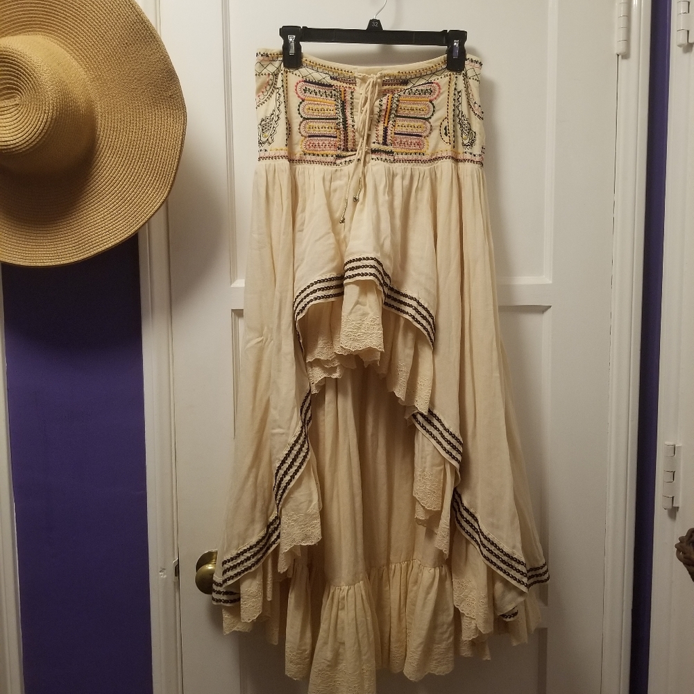 RARE FREE PEOPLE RISES IN THE EAST MIDI SKIRT BNWT  EMBROIDERED RUFFLES GYPSY